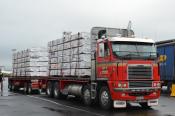 Freightliner,  Honeycombe Log Tpt,  Rotorua