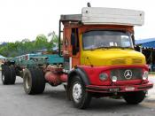 Mercedes Log Truck